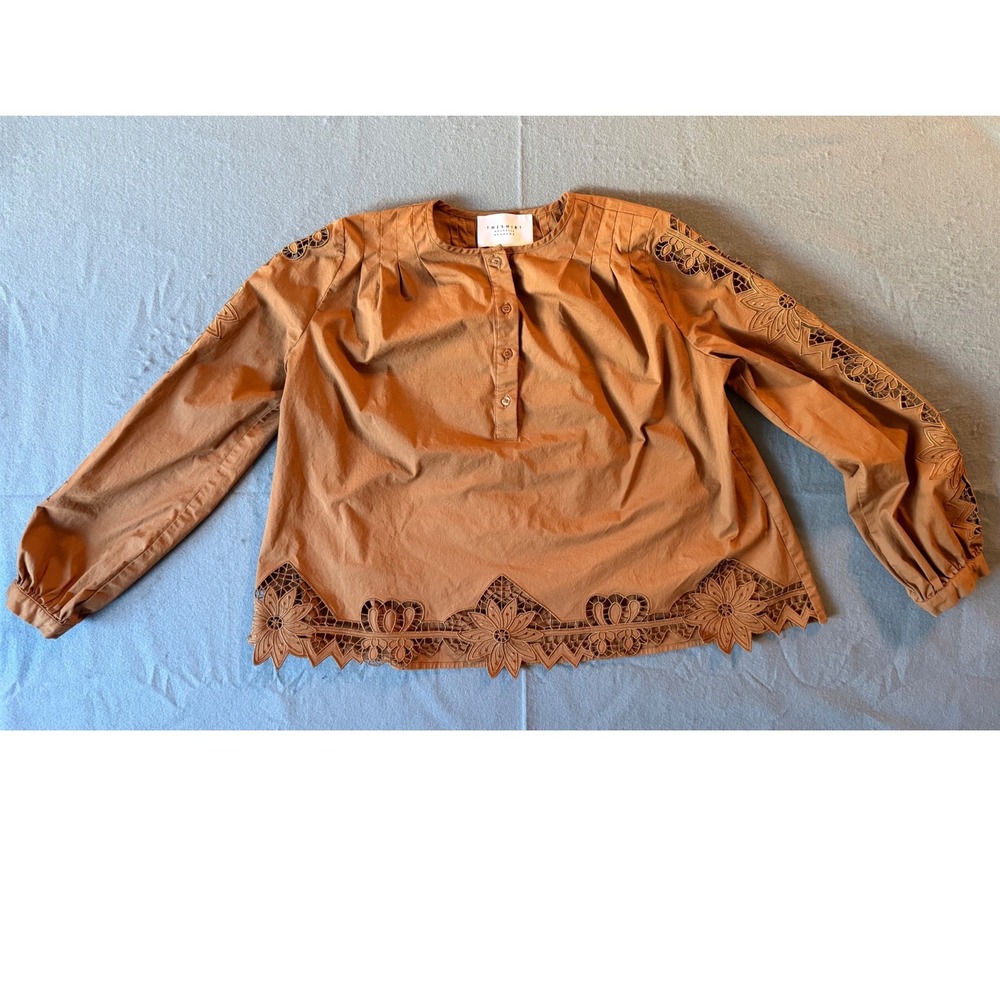 The Shirt Rochelle Behrens Brown Eyelet Lace Scallop Hem Blouse Small